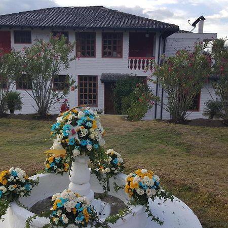 Hosteria San Carlos Табабела Екстер'єр фото
